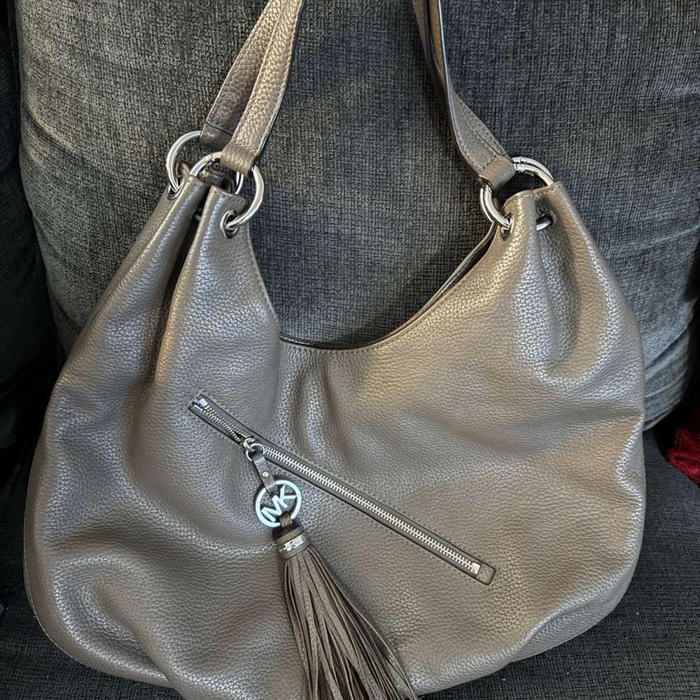 Michael Kors taupe bag